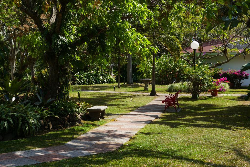Hotel Bougainvillea San Jose Santo Domingo De Heredia ภายนอก รูปภาพ